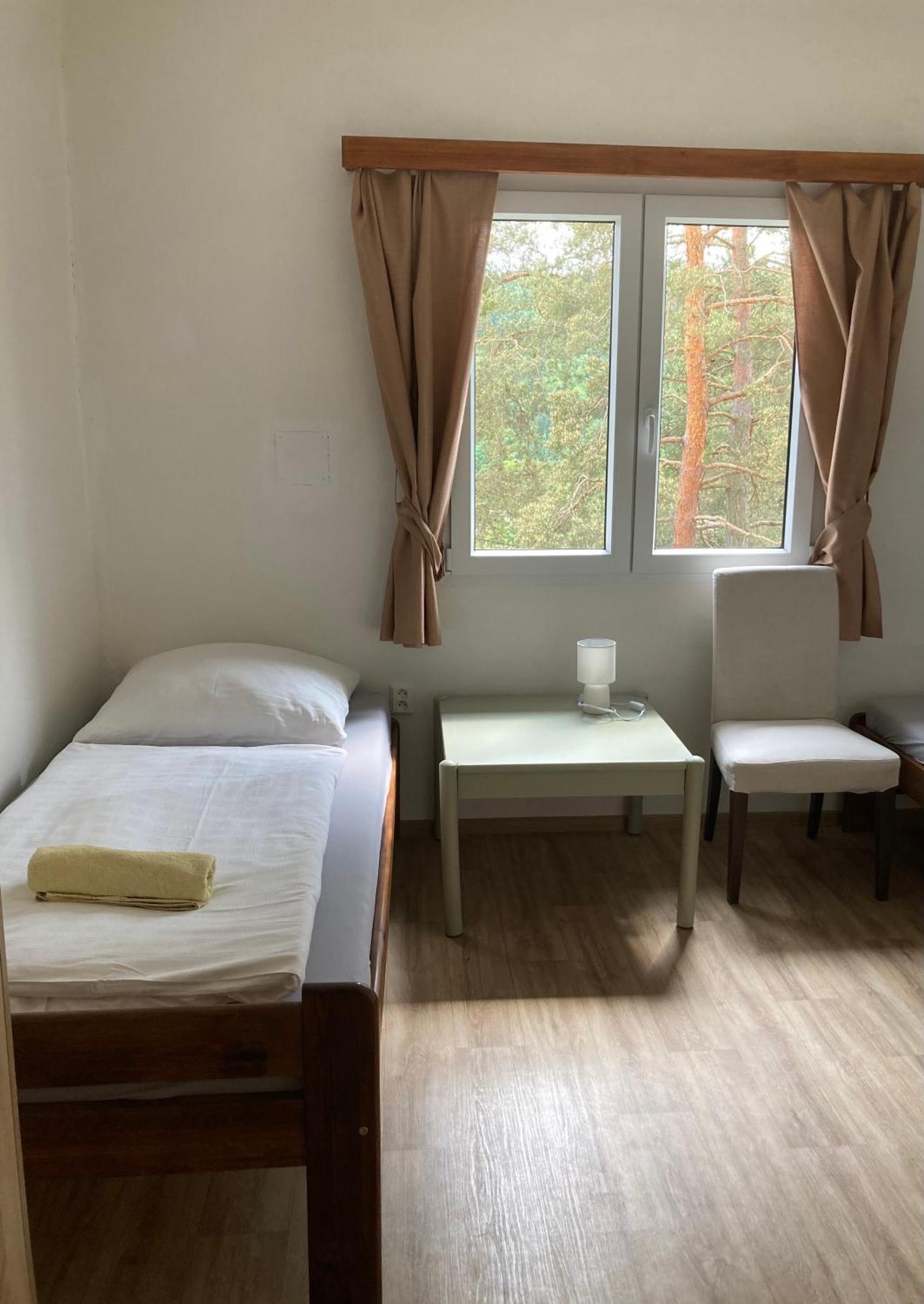 Penzion Cholin Novy Knin Exterior foto